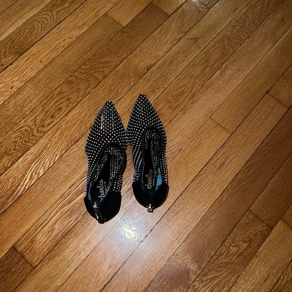 Charles David Afterhours shoes. Gorgeous studded heels - Picture 5 of 7